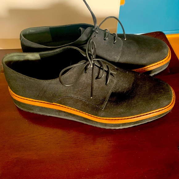 Vince suede men’s style brogue, barely worn. Black suede - Picture 1 of 2